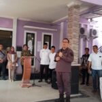 Ricky Tommy Hasiholan di Kantor Desa Rawa Rengas, Kecamatan Kosambi, Kabupaten Tangerang.