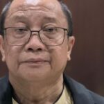 Buronan kakap hampir keluar negeri, karena tak bisa berbahasa ingris di temukan jakarta Barat. Buronan kakap hampir keluar negeri, karena tak bisa berbahasa ingris di temukan jakarta Barat.