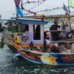 Ratusan warga yang didominasi kaum nelayan dan warga kampung Baru Dadap pesisir.