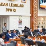 Rapat ini dipimpin langsung oleh Ketua Badan Legislasi DPR RI, Bob Hasan.