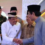 untuk bersama-sama membangun akses jalan agar masyarakat sekitar juga dapat melakukan ibadah di masjid.