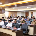 Bupati Tangerang cepat mengumpulkan para tokoh masyarakat untuk mengatasi demo berpanjangan.