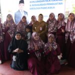 Wabup Intan Minta Warga Sudirman Peduli Sampah dan Terapkan Pola Hidup Sehat. Wabup Intan Minta Warga Sudirman Peduli Sampah dan Terapkan Pola Hidup Sehat.