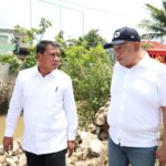 Bupati Tangerang Tinjau Tanggul Jebol di Perumahan Mustika Tigaraksa.