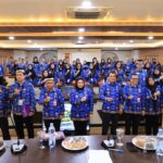 Bupati Maesyal menyampaikan harapannya agar Kepala Puskesmas juga menjadi penggerak untuk meningkatkan kualitas pelayanan kesehatan dasar.